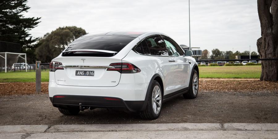  Tesla Model X 75D 2017 года  (AU) (фото 8 из 17)